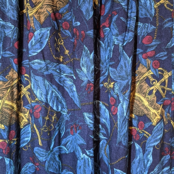 Vintage Patterned Midi Skirt - Picture 3 of 4